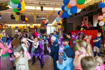 Bild 45 - Latuff Kinder 2019